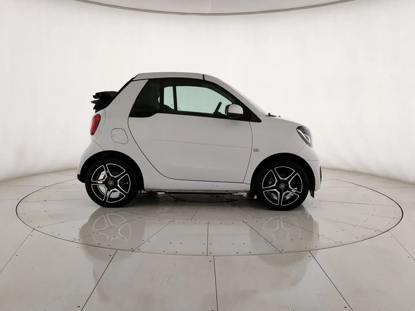 smart forTwo Fortwo Cabrio eq Pulse 22kW Weiß - 2