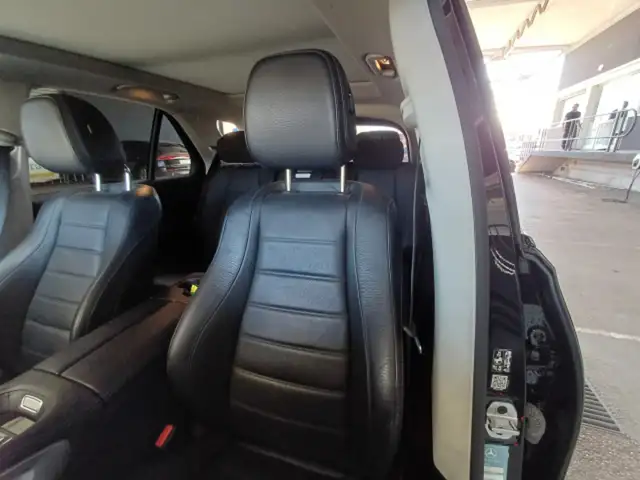 Mercedes-Benz GLE view 9
