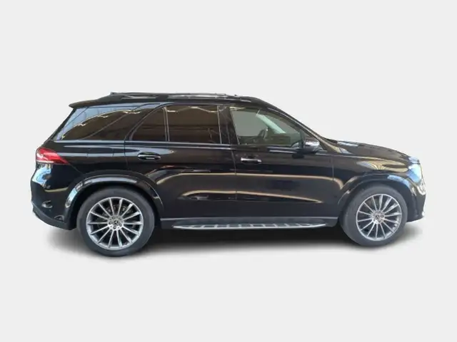 Mercedes-Benz GLE view 3