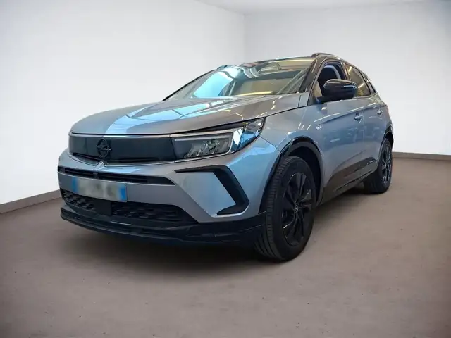 Opel Grandland X view 4