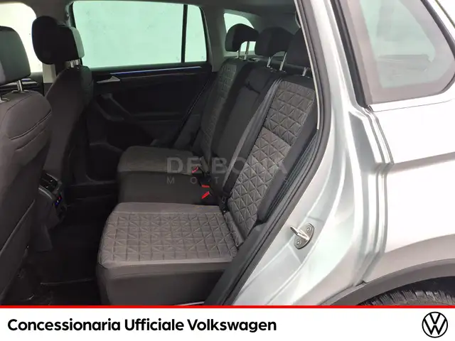 Volkswagen Tiguan view 10