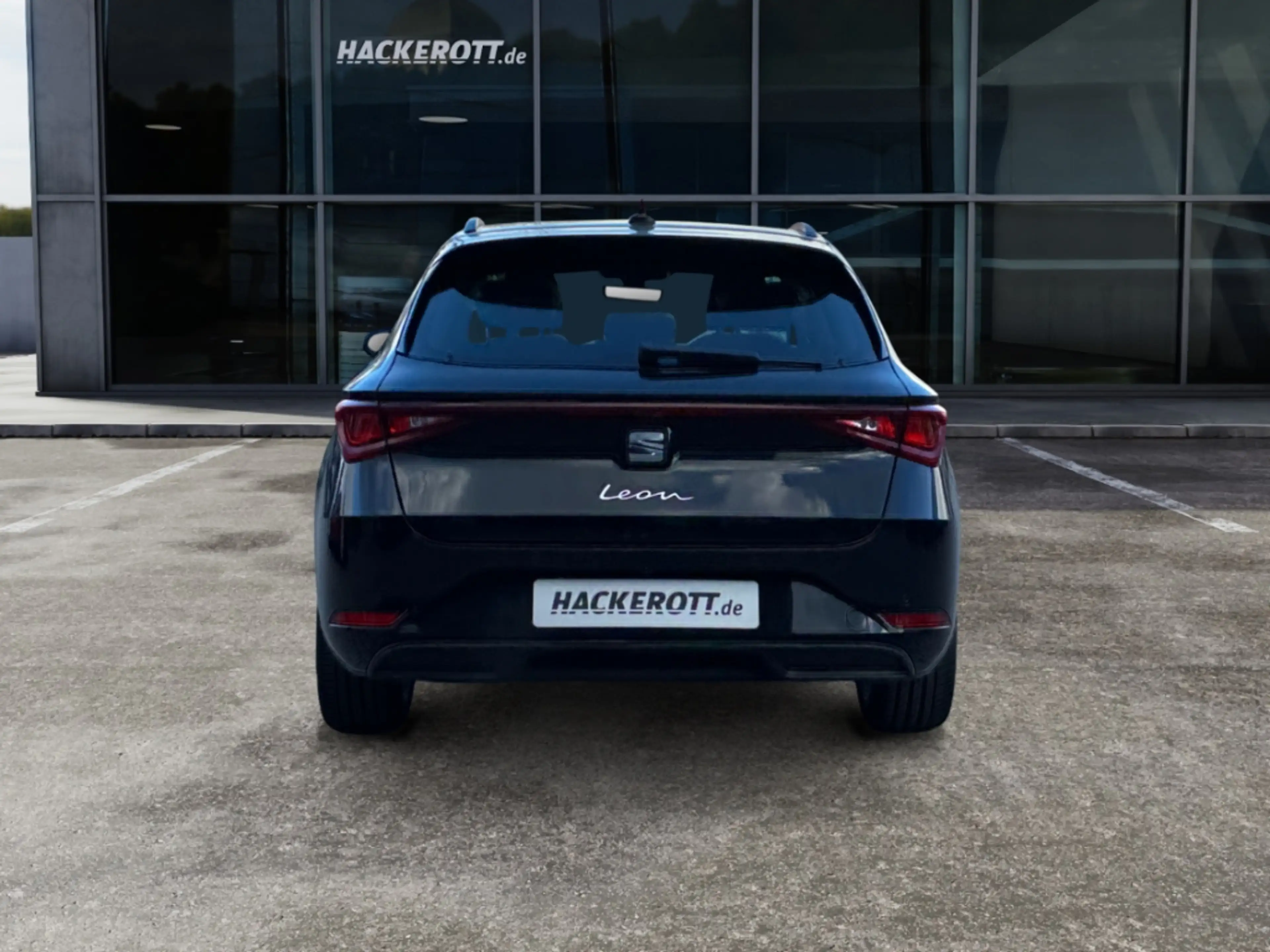SEAT Leon Sportstourer Road Edition 1.5 eTSI 150 PS 7-Gang-D — photo 4