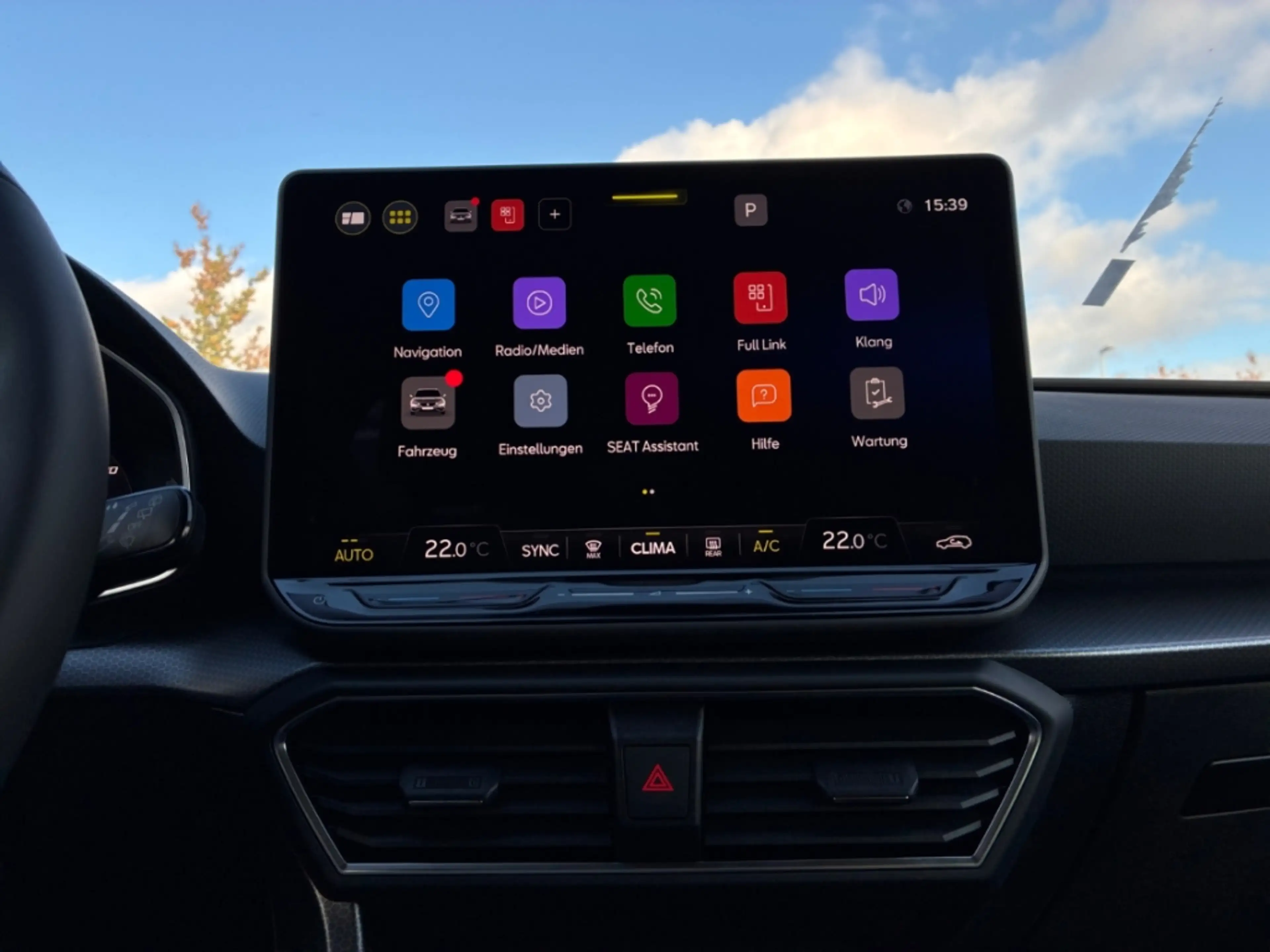 SEAT Leon Sportstourer Road Edition 1.5 eTSI 150 PS 7-Gang-D — photo 15