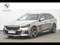 BMW i5 eDrive40 Touring Grijs - thumbnail 2