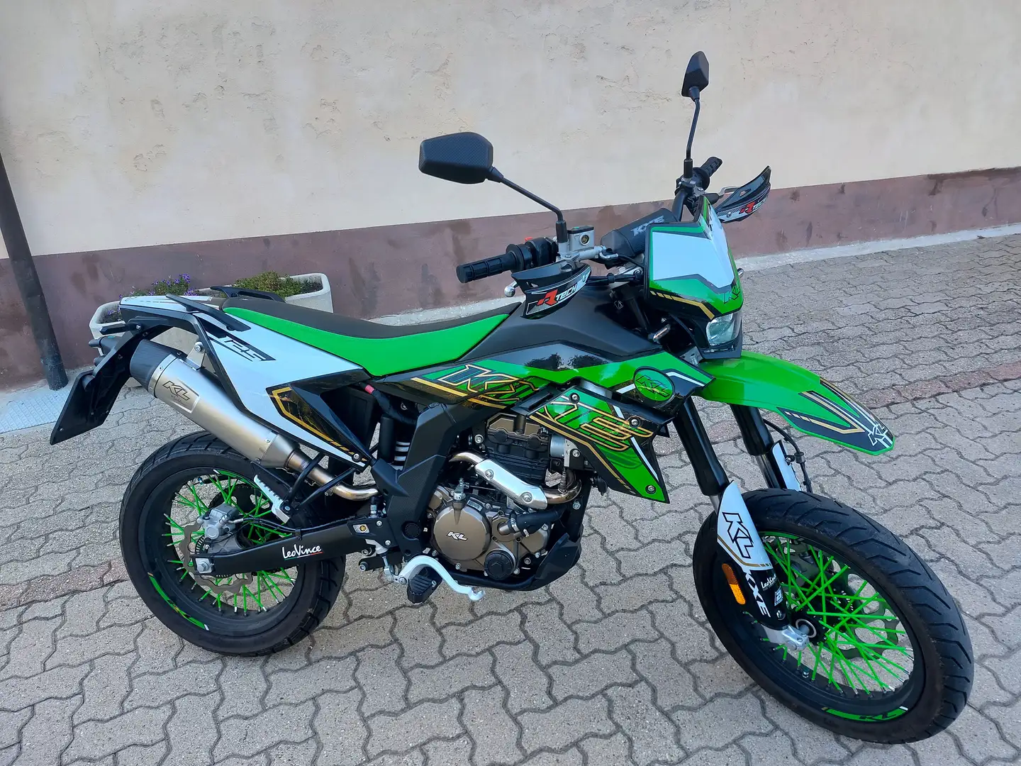 KL Motors XKE Motard Kxe 125 - 1