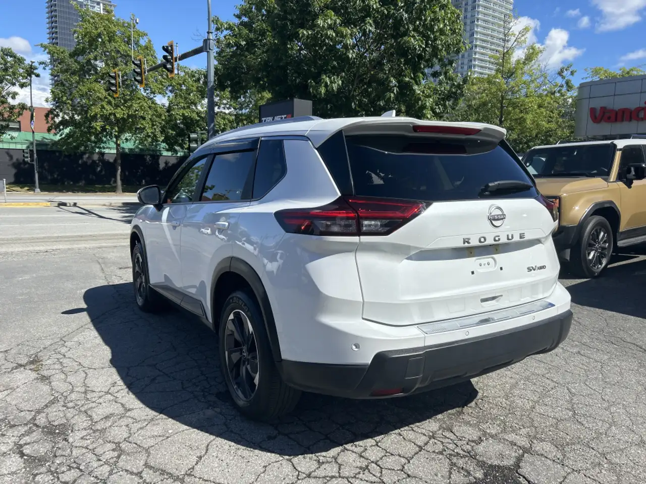 Nissan Rogue fotografie Nissan Rogue