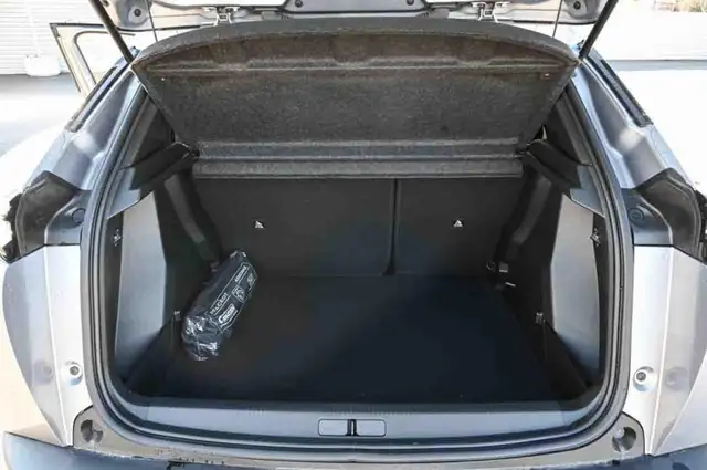 Peugeot 2008 view 5