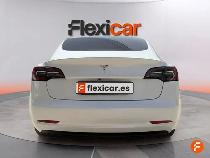 Tesla Model 3 2023, foto 5