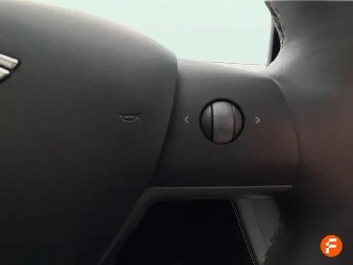 Tesla Model 3 2023, foto 15