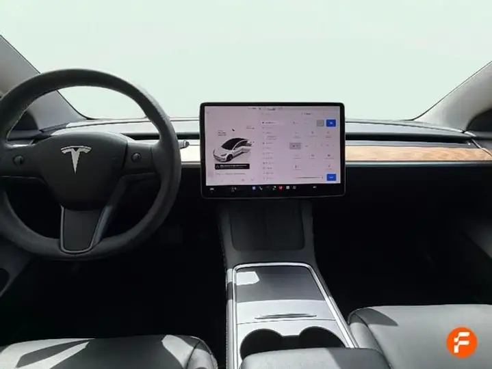 Tesla Model 3 2023, foto 11