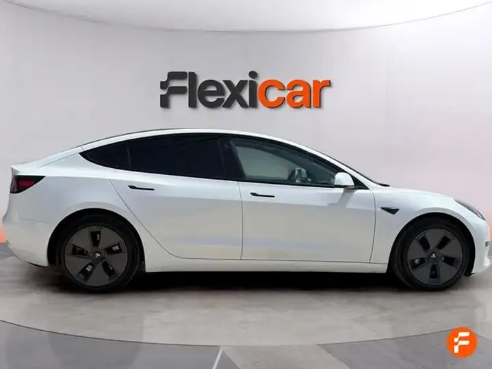 Tesla Model 3 2023, foto 3