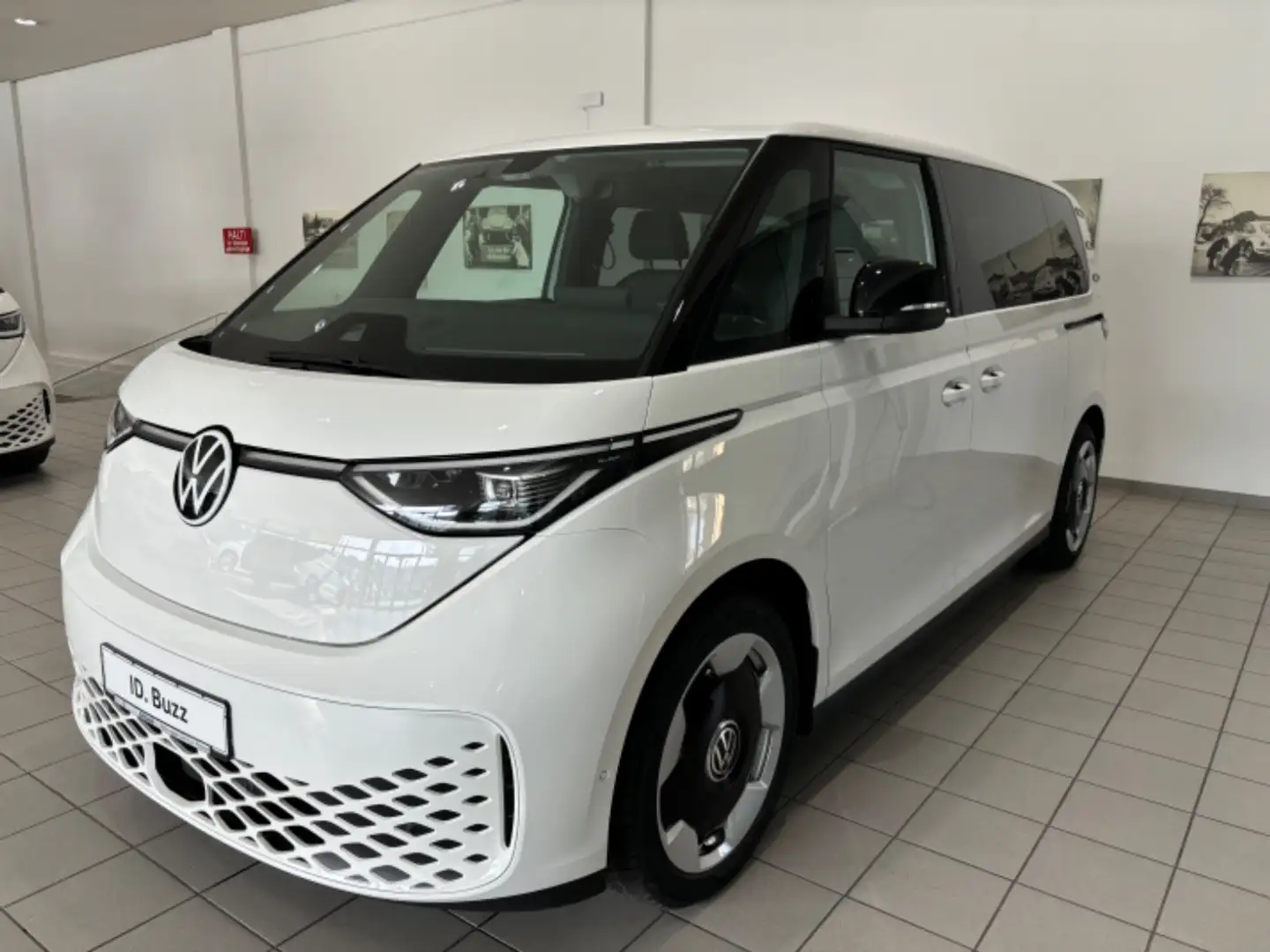 Volkswagen ID. Buzz Pro LR (Garantie 02/2030.AHK.Kamera.7 Sitze.ACC) 1 Weiß - 2