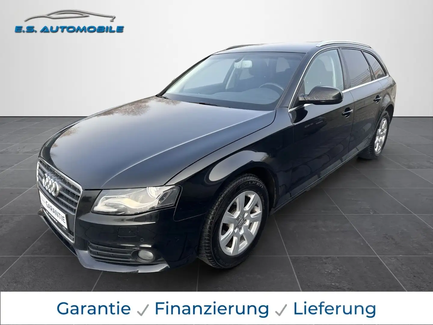 Audi A4 Avant Ambiente Černá - 1