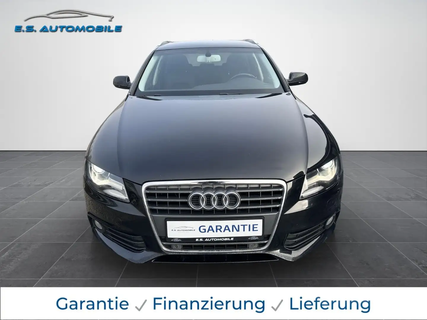 Audi A4 Avant Ambiente Černá - 2