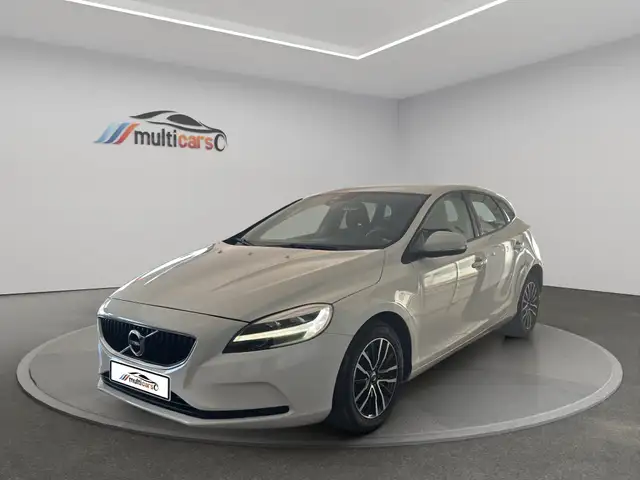 Volvo V40 D2 Momentum 120