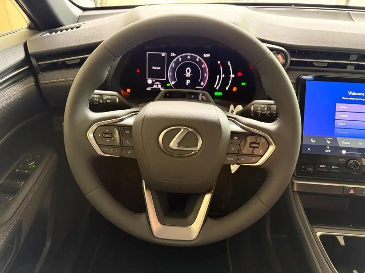 Lexus LBX 2026 — фото 13