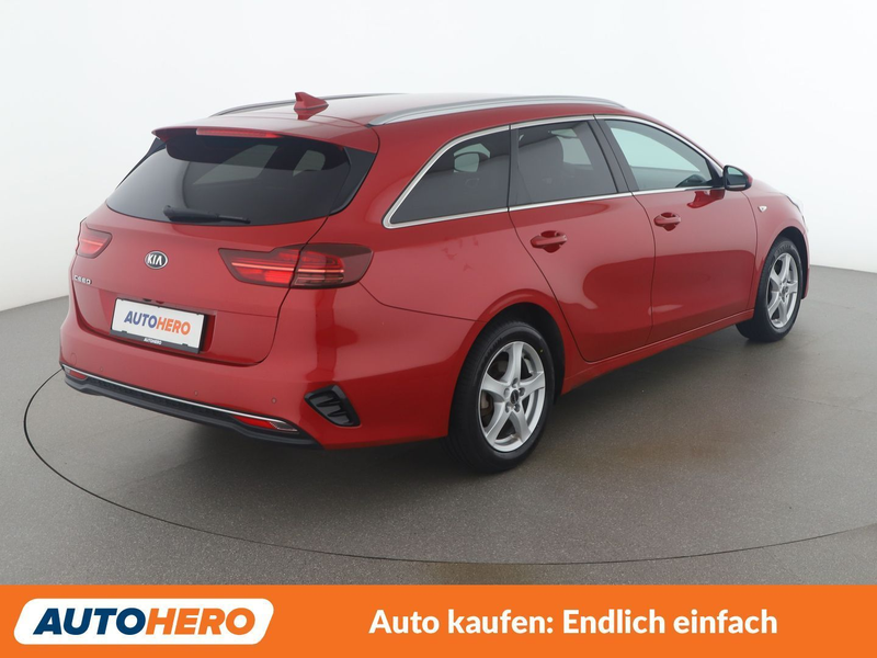 Kia Ceed / cee'd 1.5 TGDI Silber — photo 6