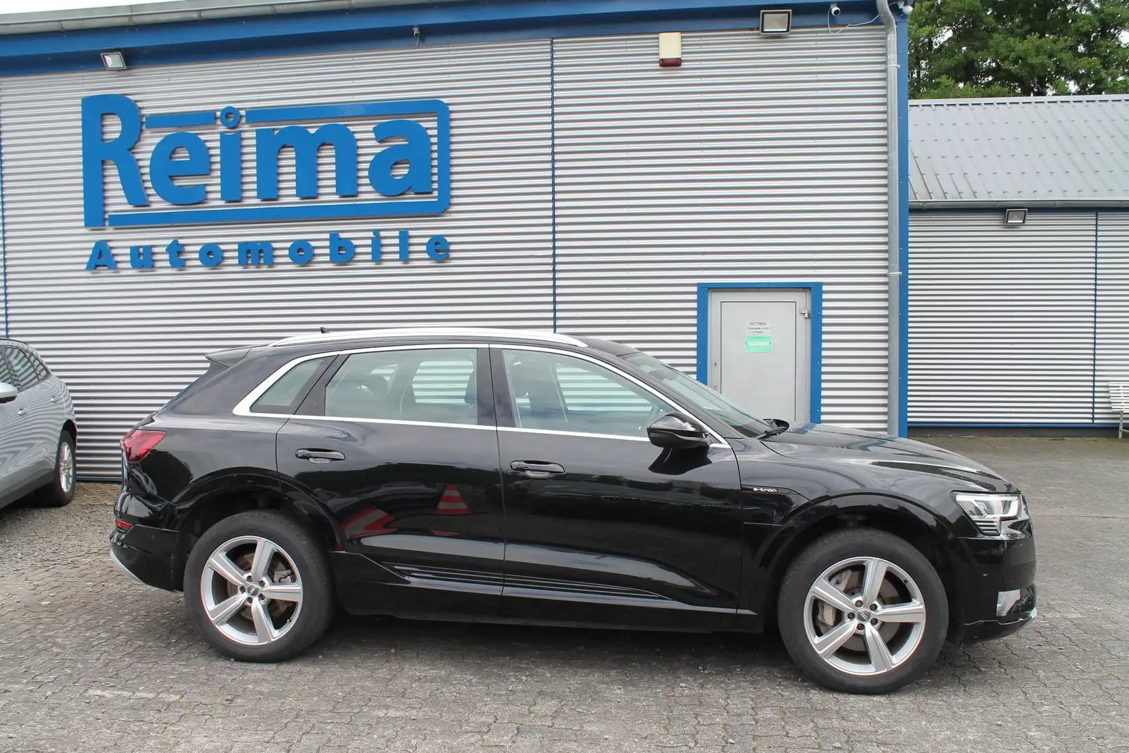 Audi e-tron 50 quattro advanced, Pano, LED, Leder Schwarz - 2
