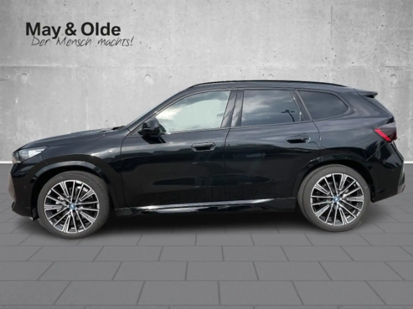 BMW iX1 30 xDrive Aut M Sport LED Navi AHK H/K ACC Schwarz - 2