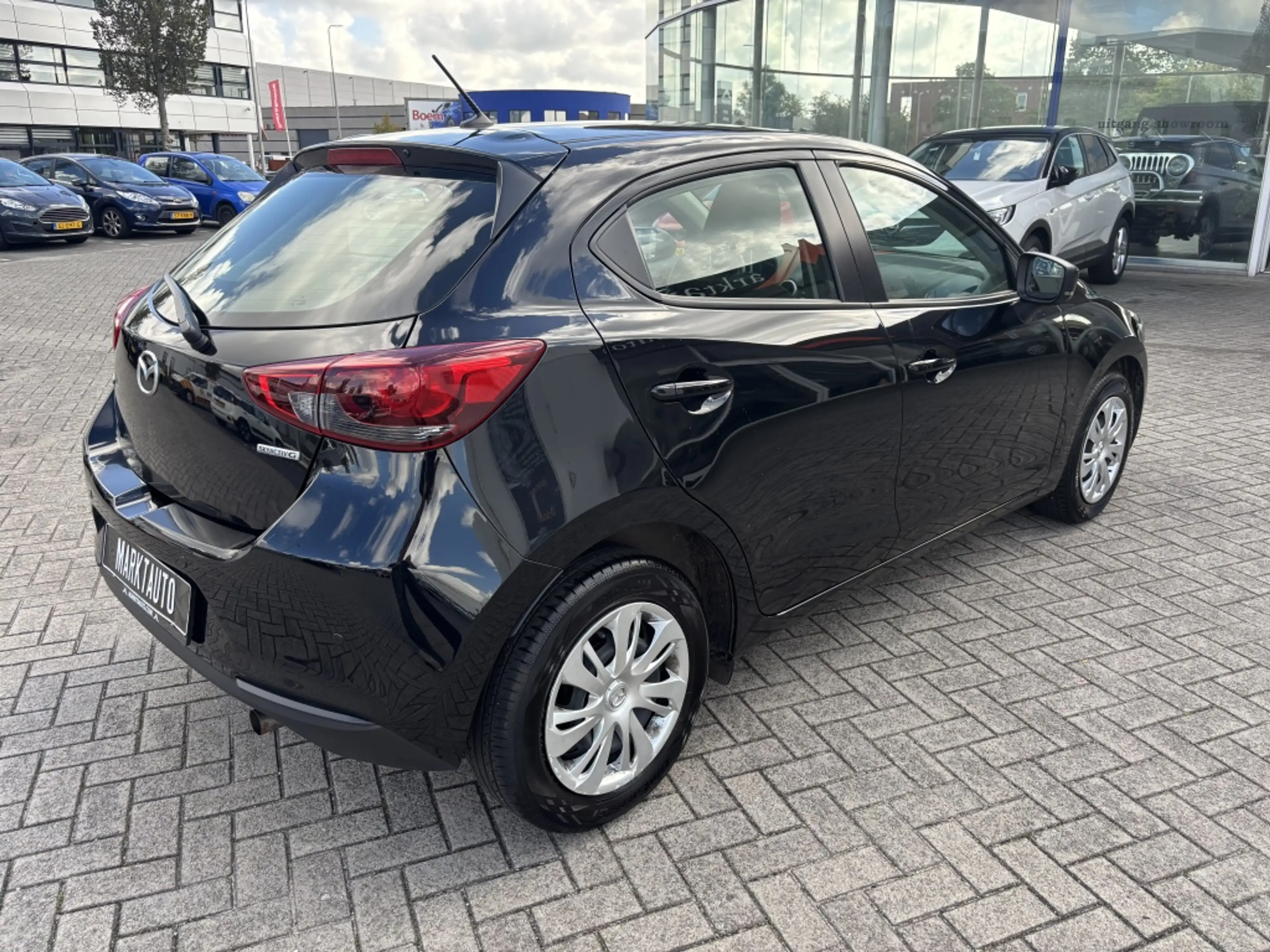Mazda 2 1.5 Skyactiv-G Cruise Carplay Stoelverwarming — photo 11