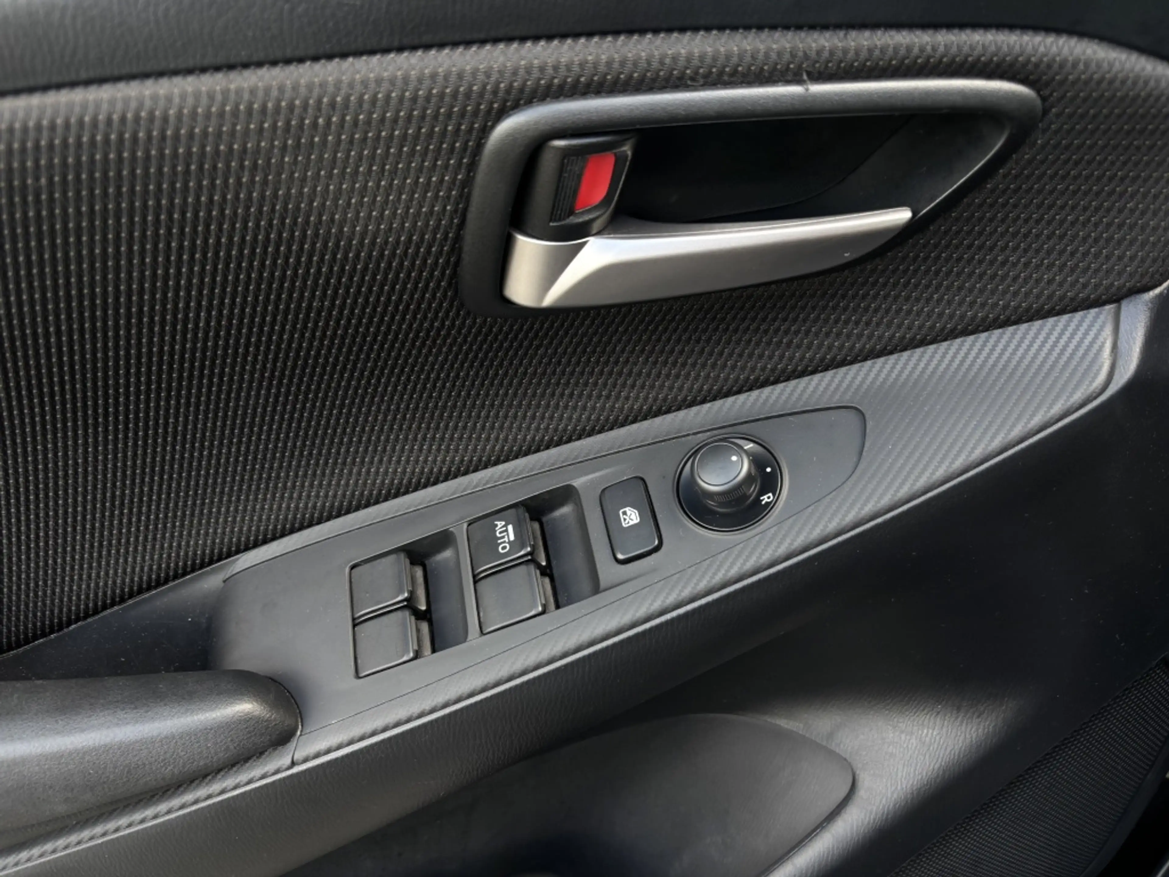 Mazda 2 1.5 Skyactiv-G Cruise Carplay Stoelverwarming — photo 15