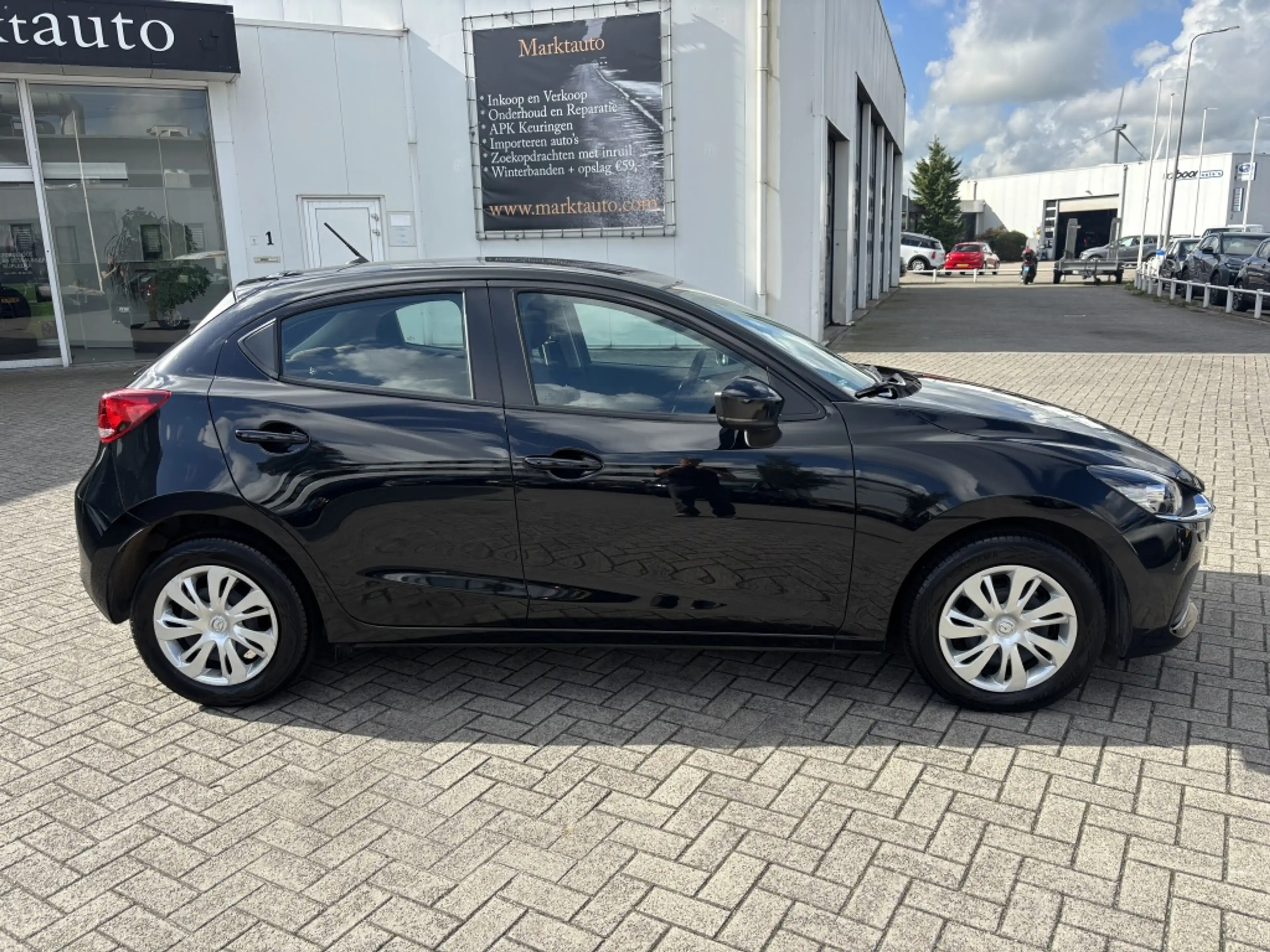 Mazda 2 1.5 Skyactiv-G Cruise Carplay Stoelverwarming — photo 10
