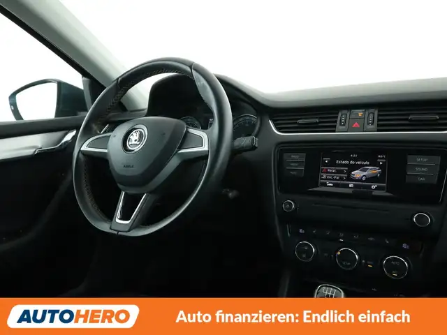 Skoda Octavia view 13