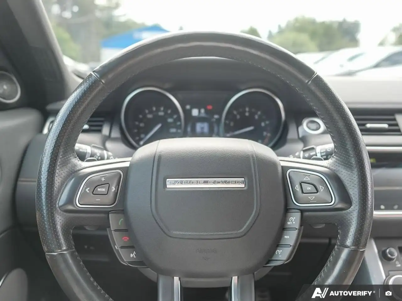 Land Rover Range Rover Evoque снимка Land Rover Range Rover Evoque