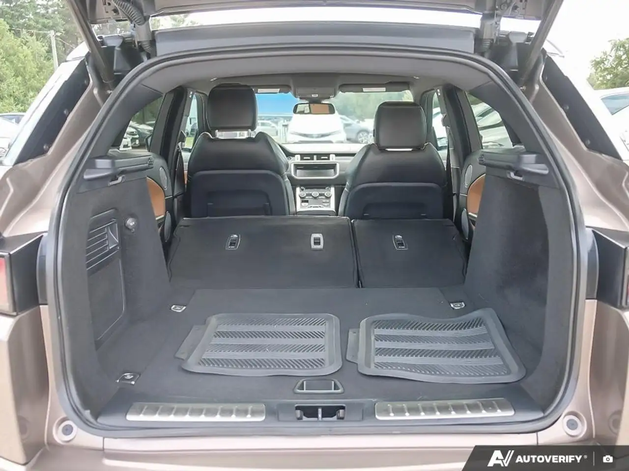 Land Rover Range Rover Evoque снимка Land Rover Range Rover Evoque