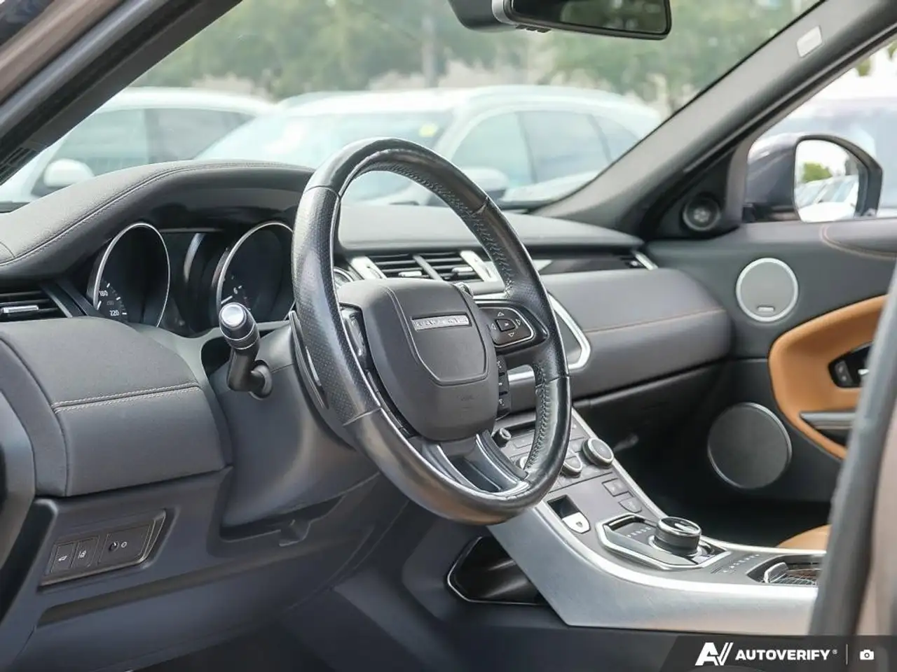 Land Rover Range Rover Evoque снимка Land Rover Range Rover Evoque