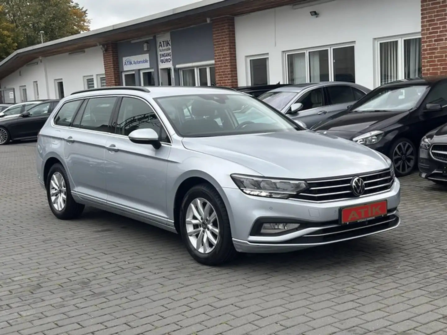 Volkswagen Passat Variant BUSINESS 2.0 TDI ACC LED R.CAM Argent - 1