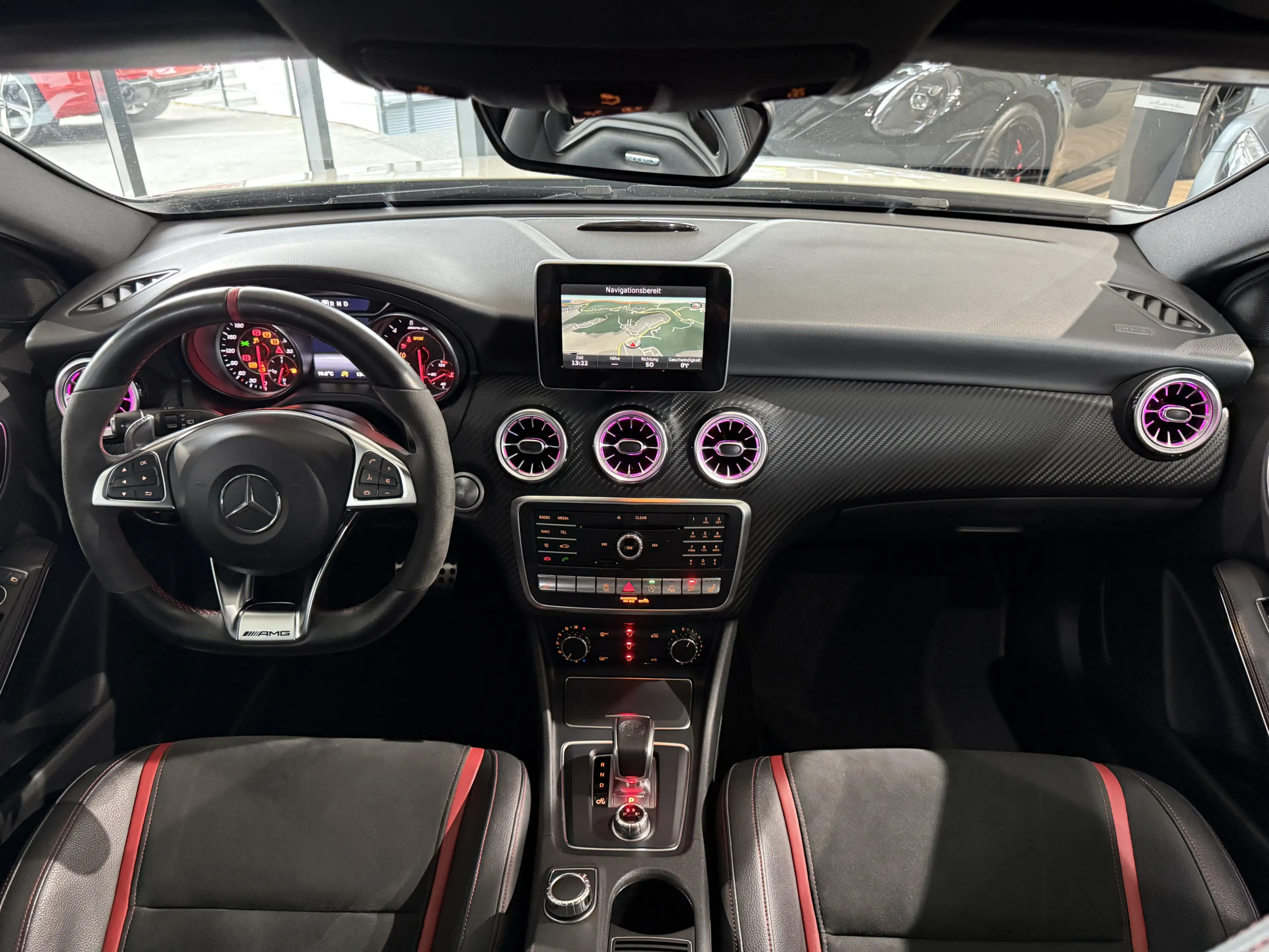 Mercedes-Benz A 45 AMG 4Matic Aero Paket*SCHALE*PERF.ABGAS*KAM — photo 14