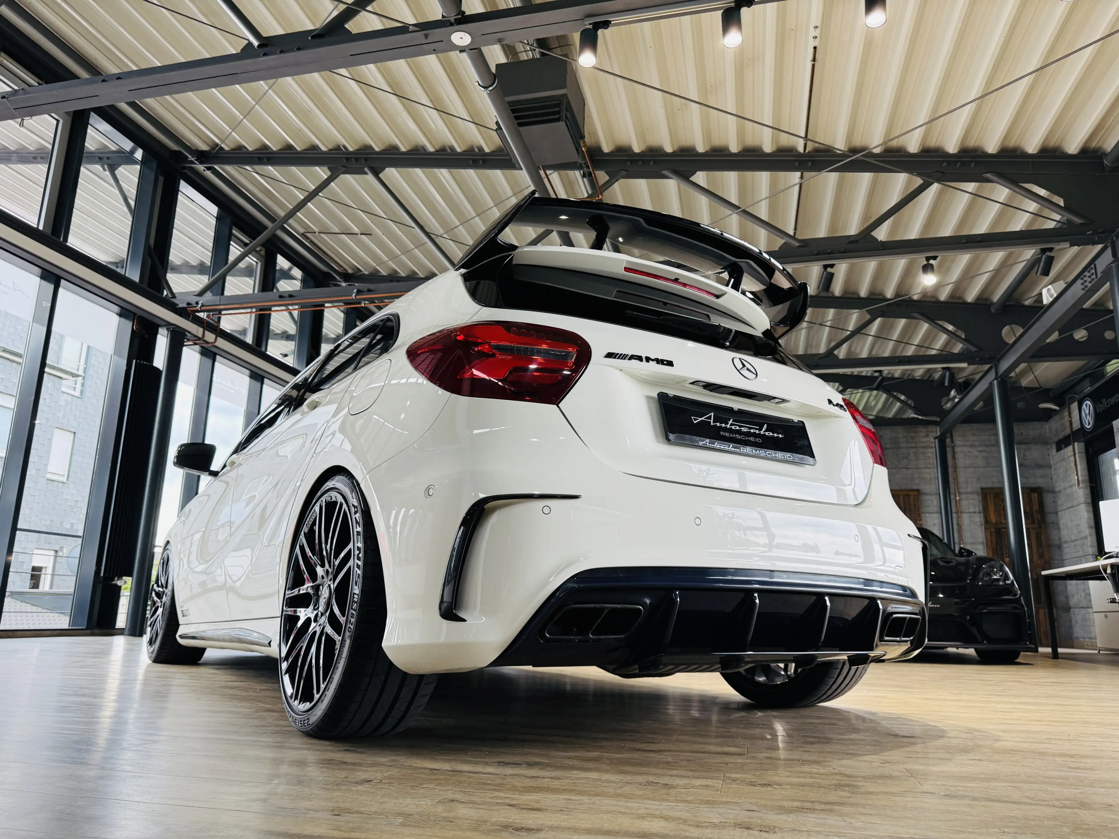 Mercedes-Benz A 45 AMG 4Matic Aero Paket*SCHALE*PERF.ABGAS*KAM — photo 10