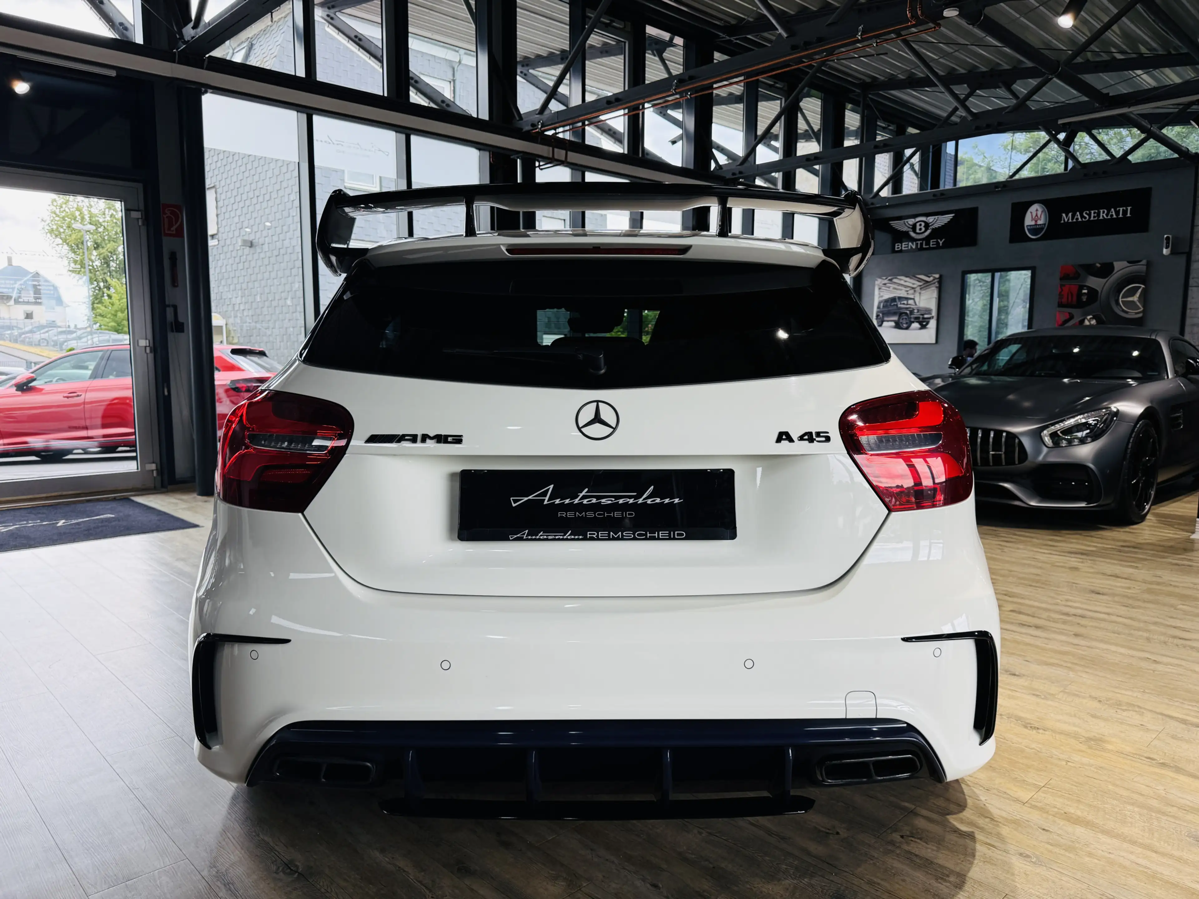 Mercedes-Benz A 45 AMG 4Matic Aero Paket*SCHALE*PERF.ABGAS*KAM — photo 5