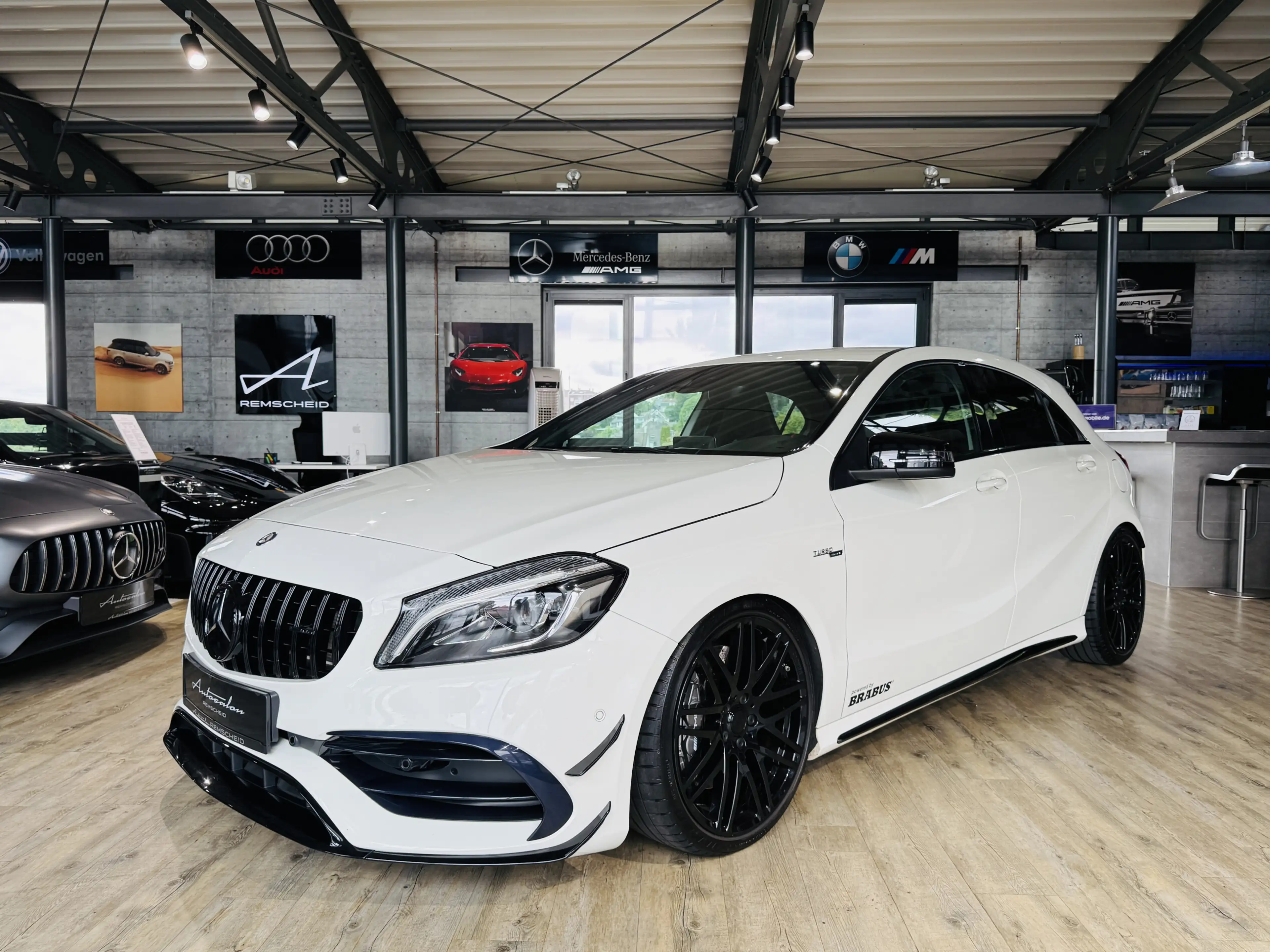 Mercedes-Benz A 45 AMG 4Matic Aero Paket*SCHALE*PERF.ABGAS*KAM
