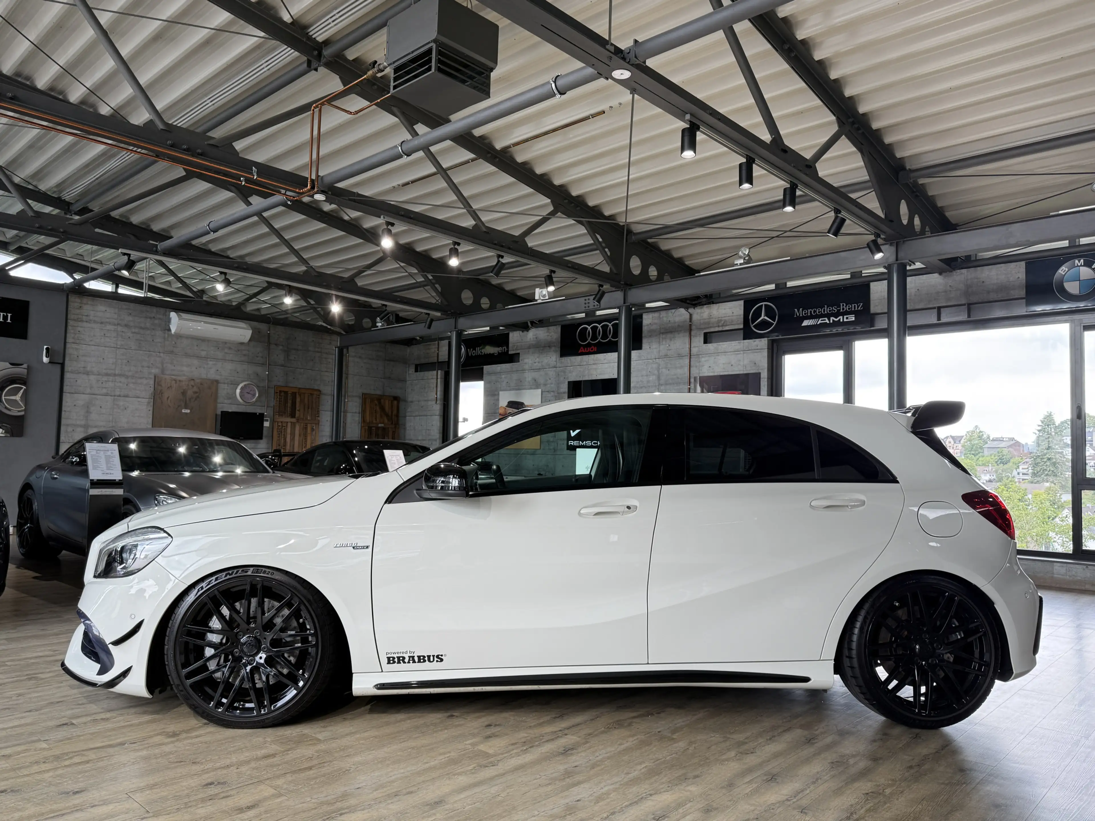 Mercedes-Benz A 45 AMG 4Matic Aero Paket*SCHALE*PERF.ABGAS*KAM — photo 3