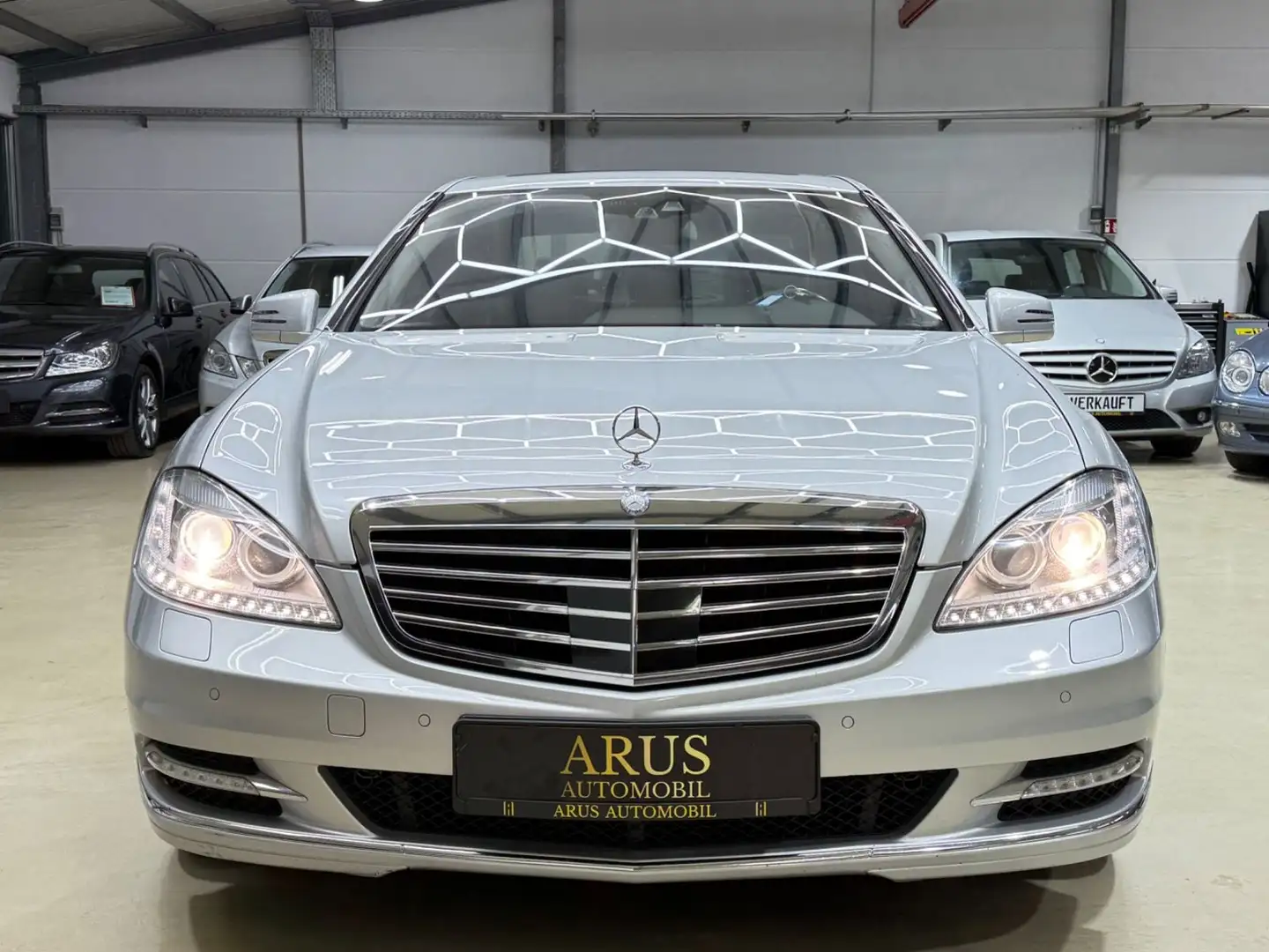 Mercedes-Benz S 400 Hybrid L / Schofför Paket / TÜV NEU Silber - 2
