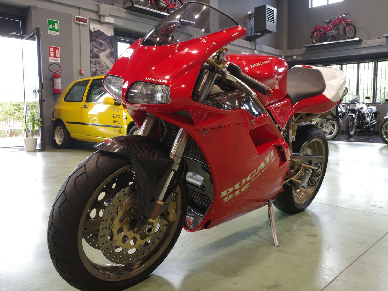 Ducati 916 S