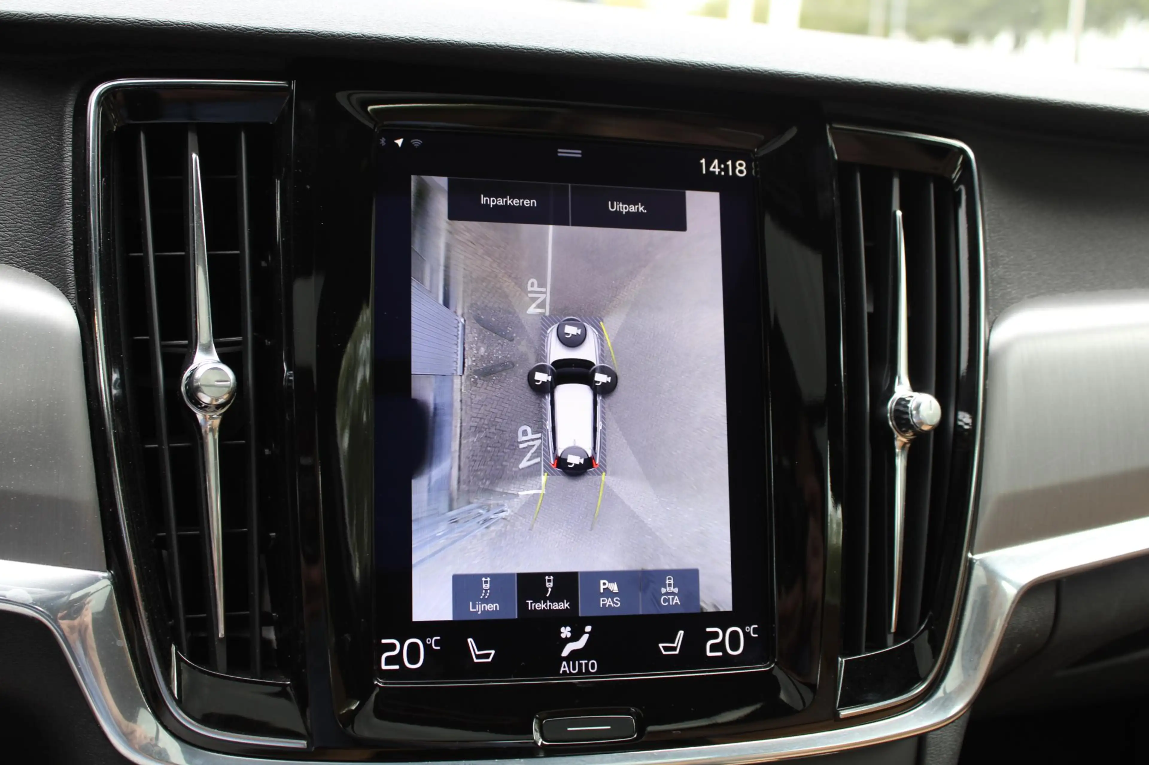 Volvo V90 2.0 T5 Momentum | Head-Up display | Panoramadak | — photo 15