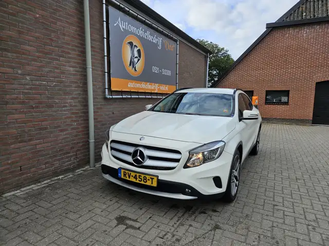 Mercedes-Benz GLA 220 CDI