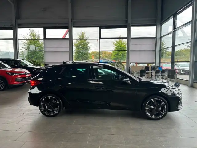 Cupra Leon view 4