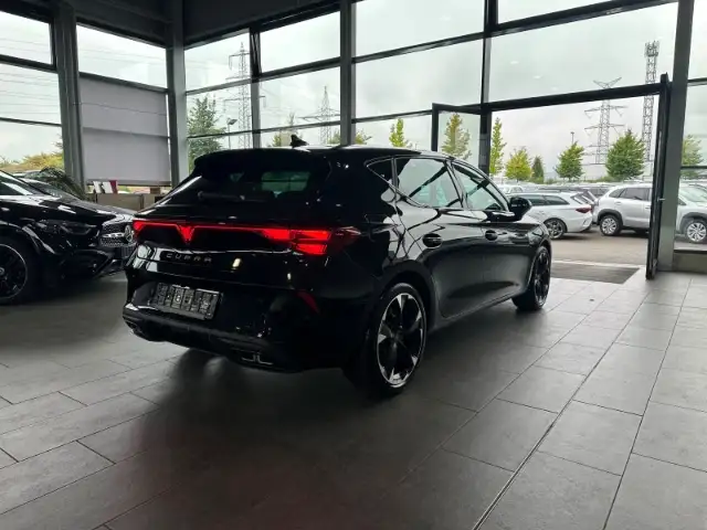 Cupra Leon view 7