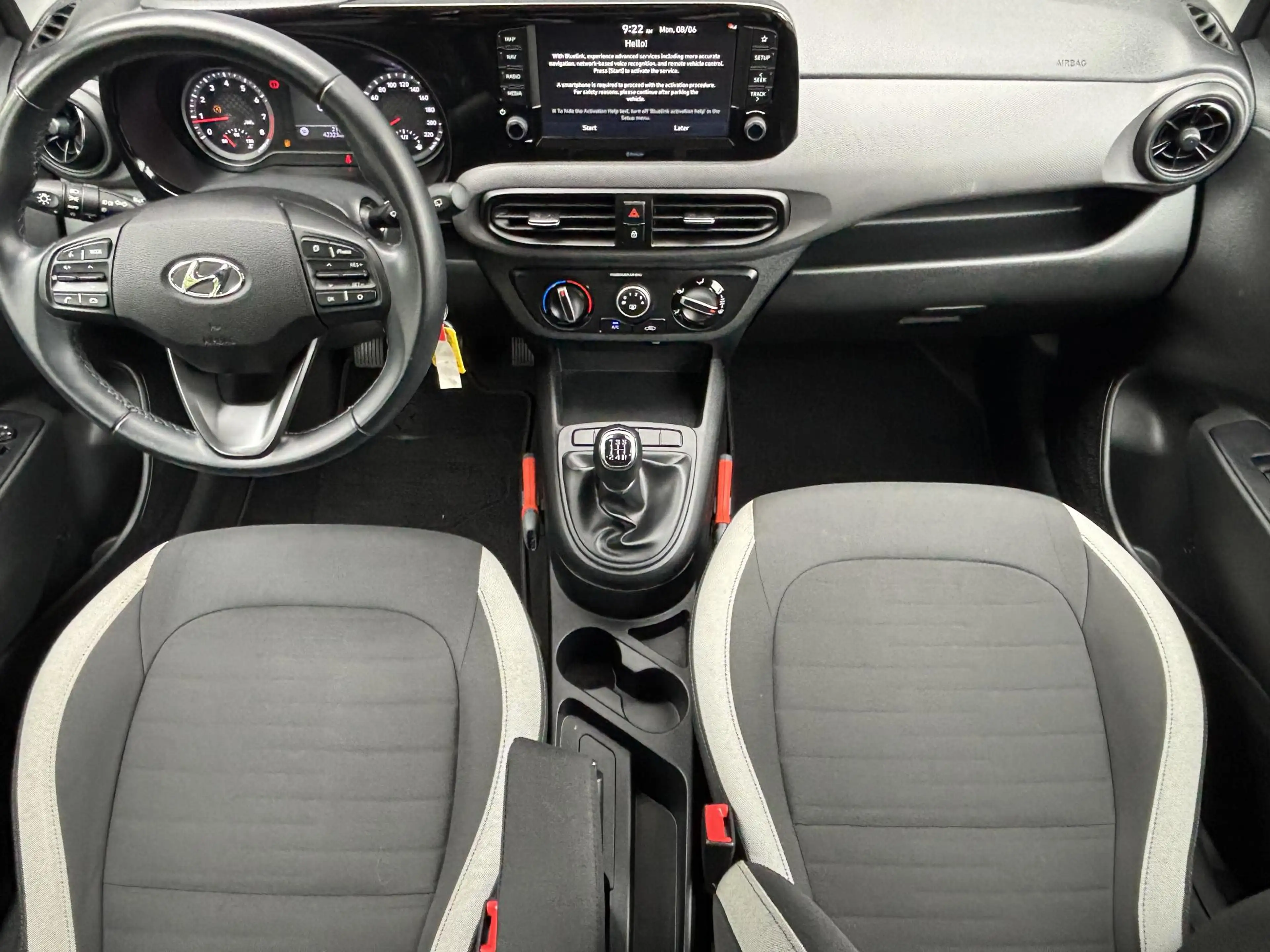 Hyundai i10 1.0 Comfort Smart / Dealer onderhouden / Navigatie — photo 2