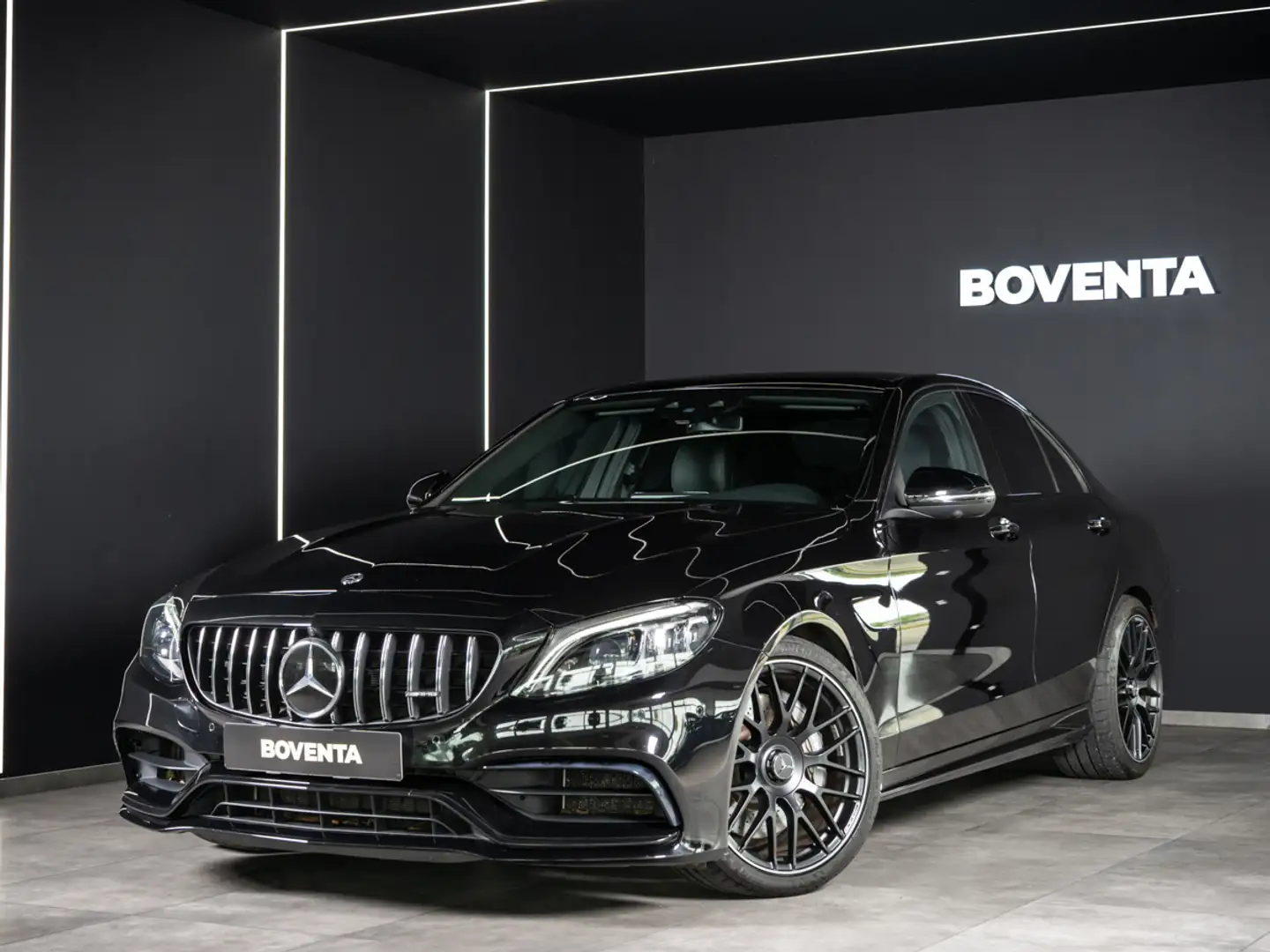 Mercedes-Benz C 63 AMG Limousine *PANO*360GRAD*MEMORY* Schwarz - 1