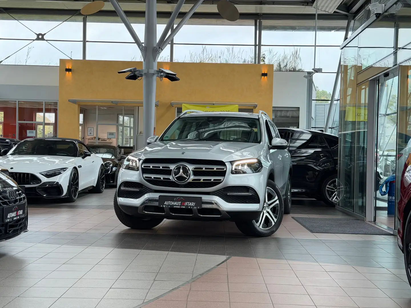 Mercedes-Benz GLS 400 d 4Matic Multikontursitze Distronic 360° STHZ Grau - 1