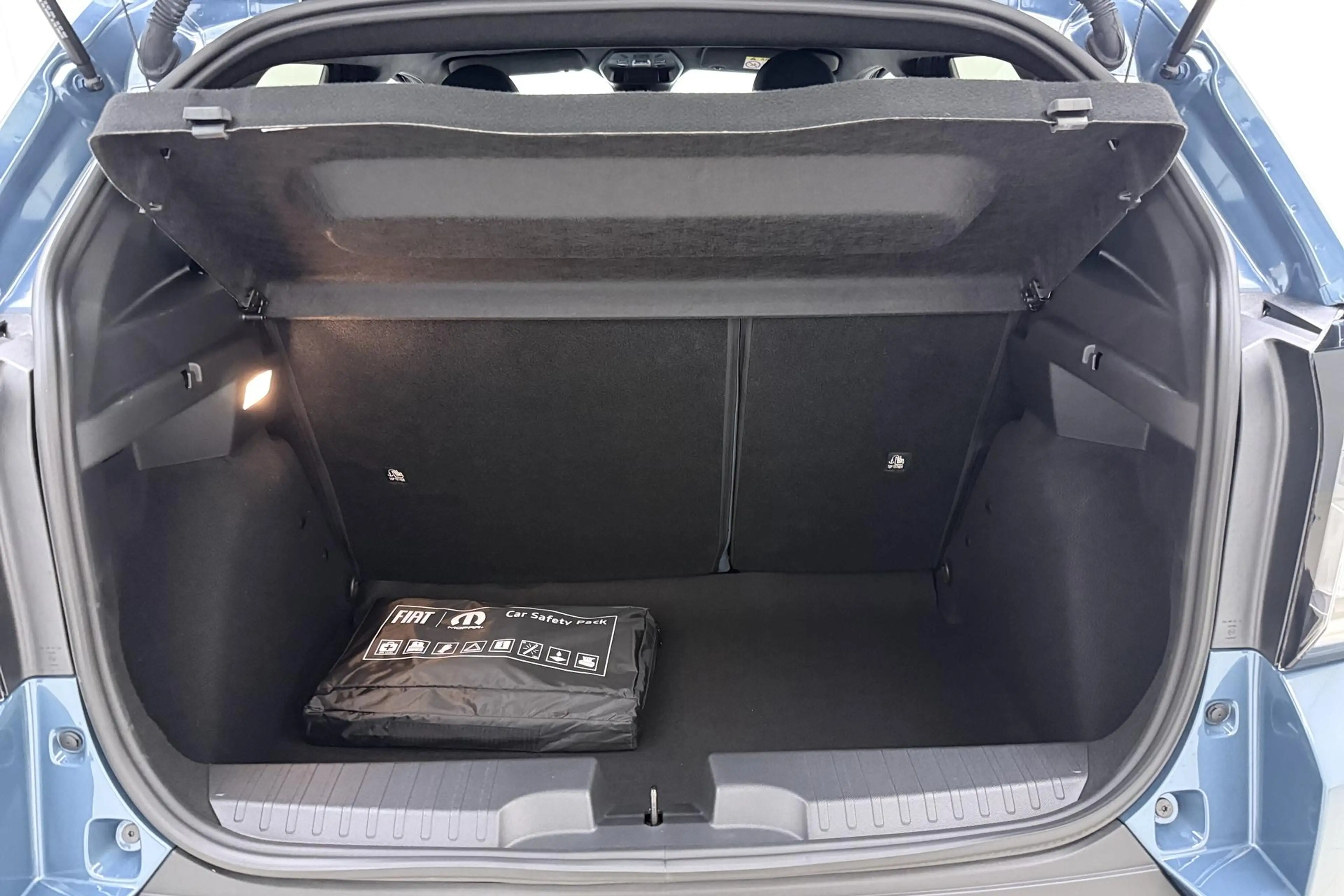 Fiat Grande Panda 1.2 Hybrid 110pk Automaat ICON | 8 jaar Garantie | — photo 3