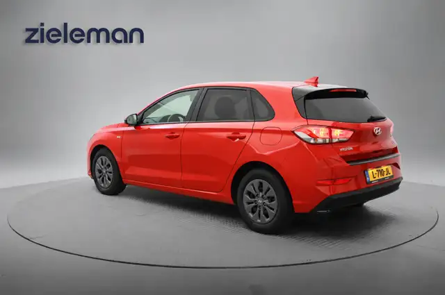 Hyundai I30 view 3