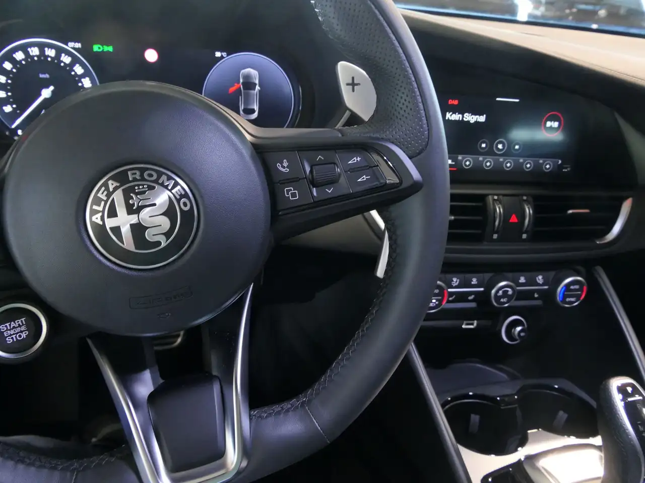 Alfa Romeo Giulia 2026 — фото 13