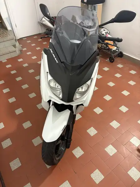 Yamaha X-Max 250 - foto 4