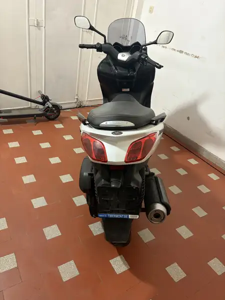 Yamaha X-Max 250 - foto 2